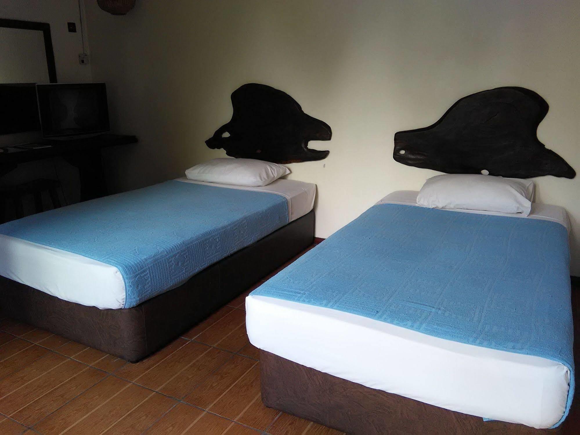 Kuching Waterfront Lodge Εξωτερικό φωτογραφία