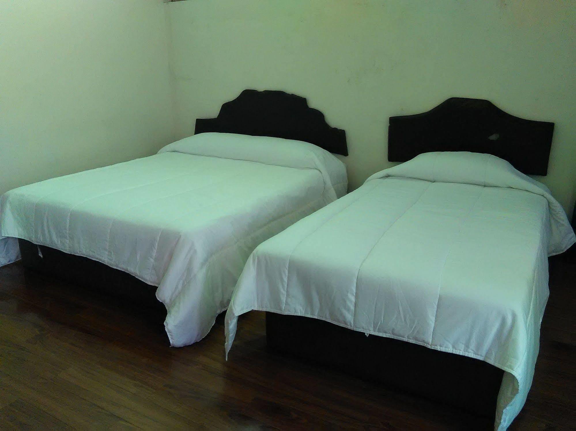Kuching Waterfront Lodge Εξωτερικό φωτογραφία