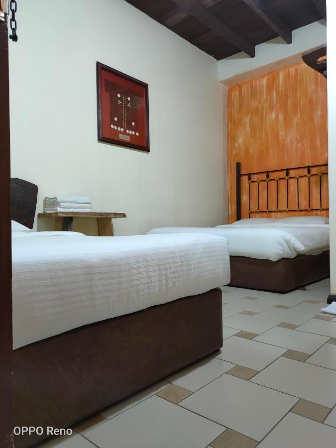 Kuching Waterfront Lodge Εξωτερικό φωτογραφία